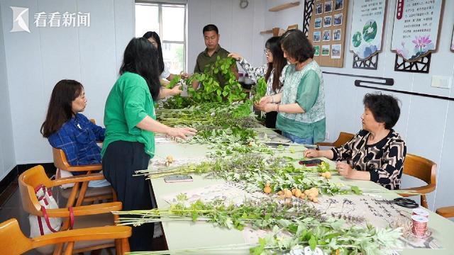 个传统佳节为何能全球圈粉无数ky开元棋牌老外也玩嗨！这(图7)