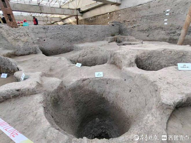 遗址：“叠城”之下济南古城历史被改写开元棋牌app记者现场探访大明湖西南(图3)