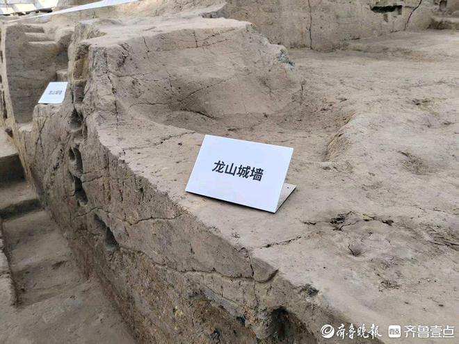 遗址:“叠城”之下济南古城历史被改写开元棋牌app记者现场探访大明湖西南(图7) 遗址:“叠城”之下济南古城历史被改写开元棋牌app记者现场探访大明湖西南(图7)